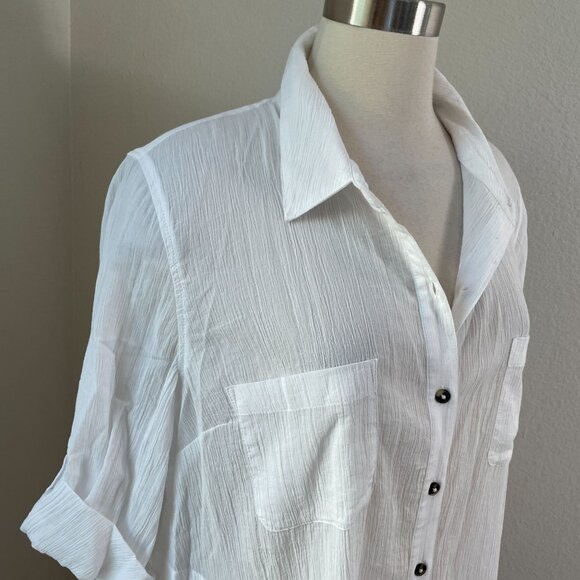 Coldwater Creek Womens Petite Large White Button Up Shirt Roll Tab Sleeve Pocket - Picture 2 of 11